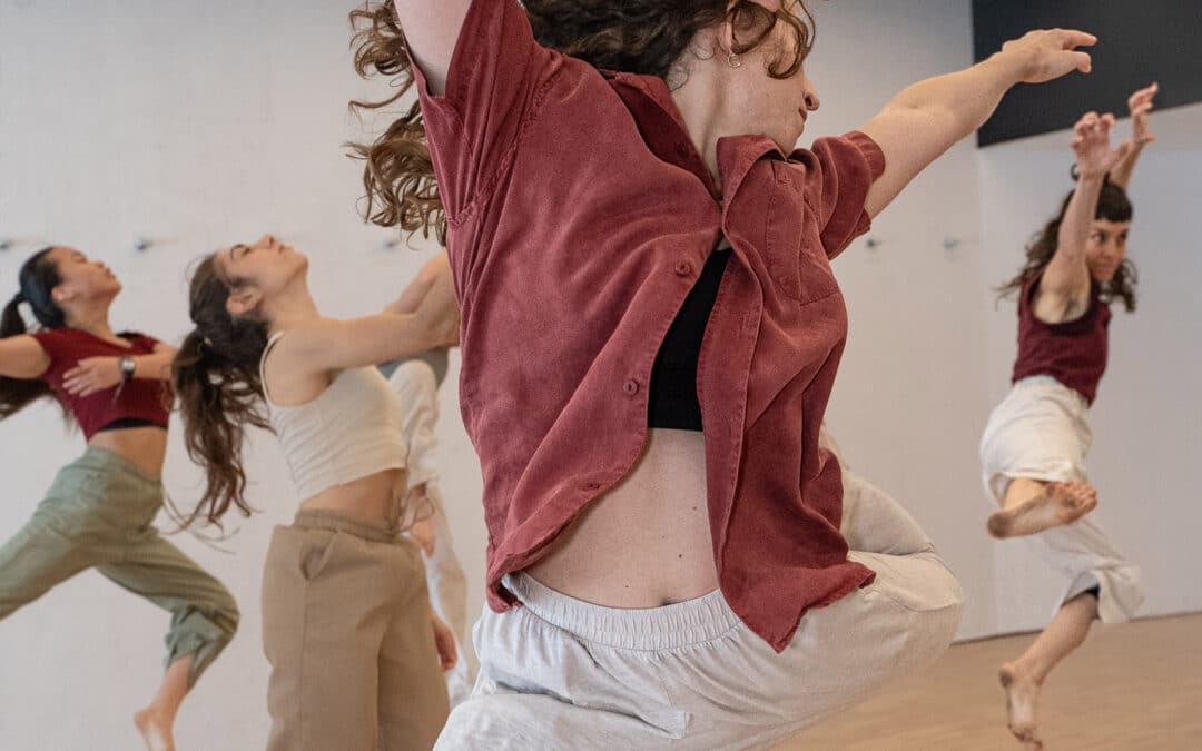 Nekane-Itoiz-clases-de-contemporaneo-joven-en-pamplona-1