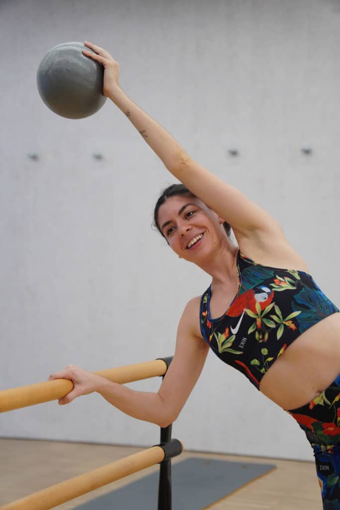 Pilates vs barre: diferencias, beneficios y cuál elegir en Pamplona